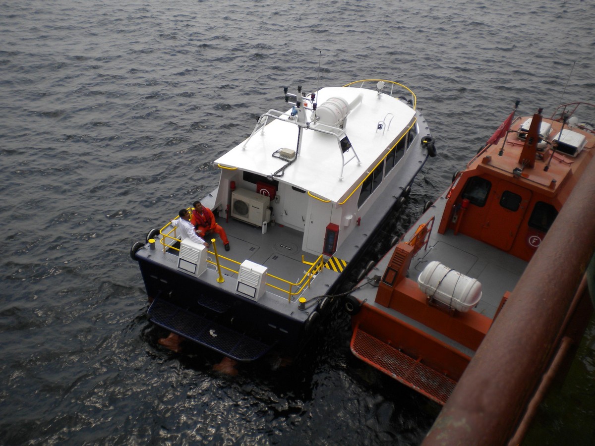 Go 1088 - Crew Work Boat - 12m