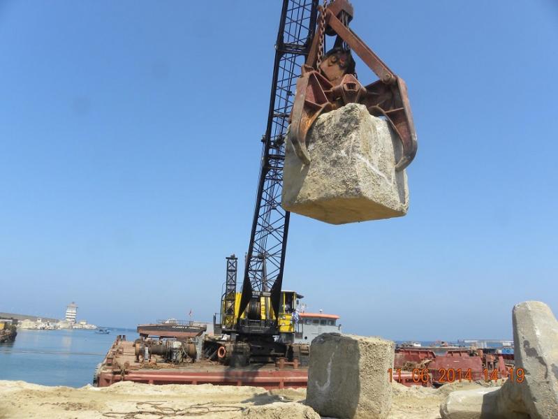 Go 0130 - Floating Crane - 38m