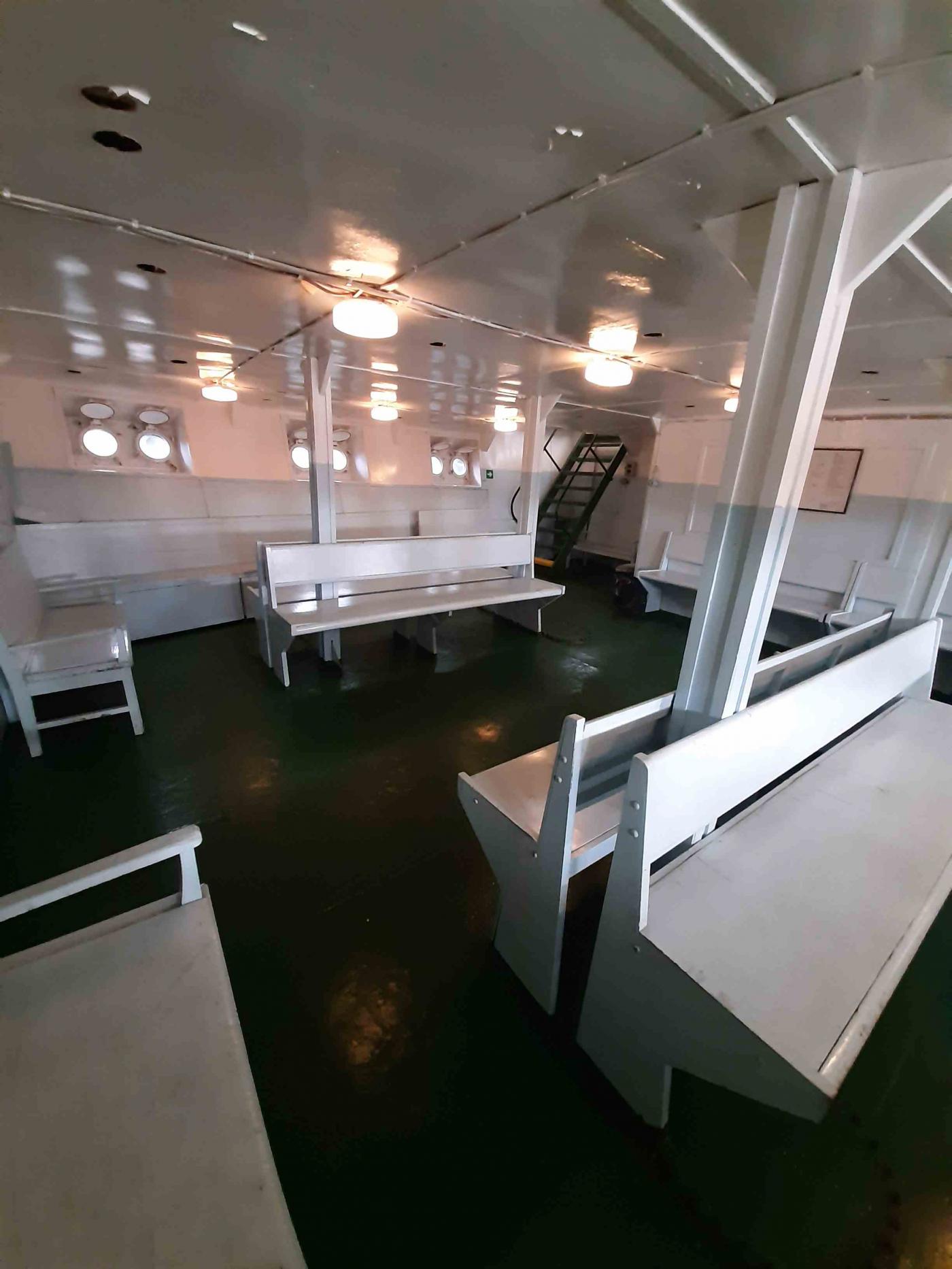 Go 1337 - Double Ended Ferry - 32m