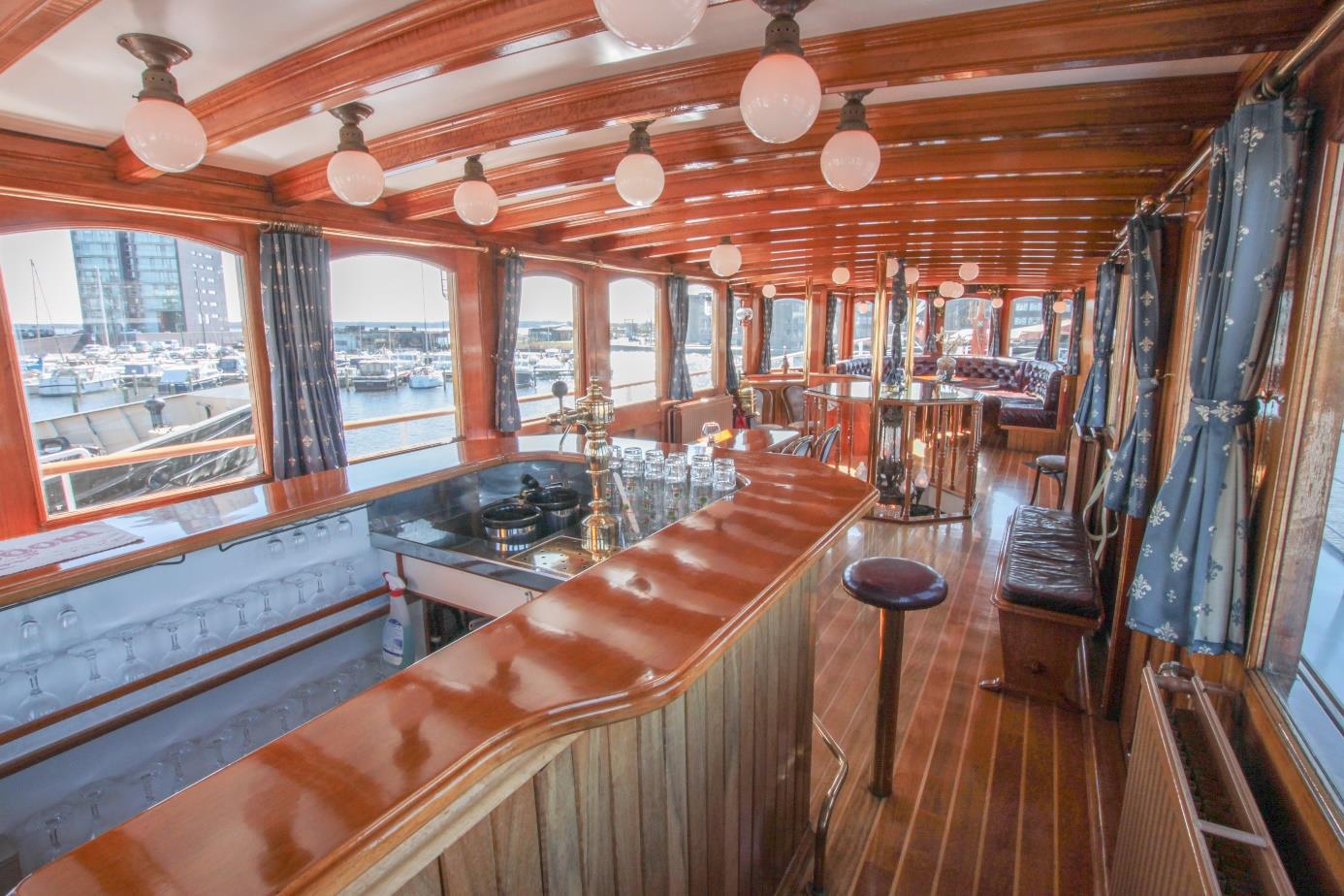 Go 1338 - Day Cruise Ship - 38m