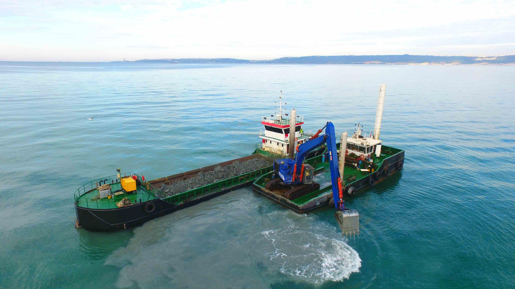 Go 1355 - Bottom Door Barge - 33m