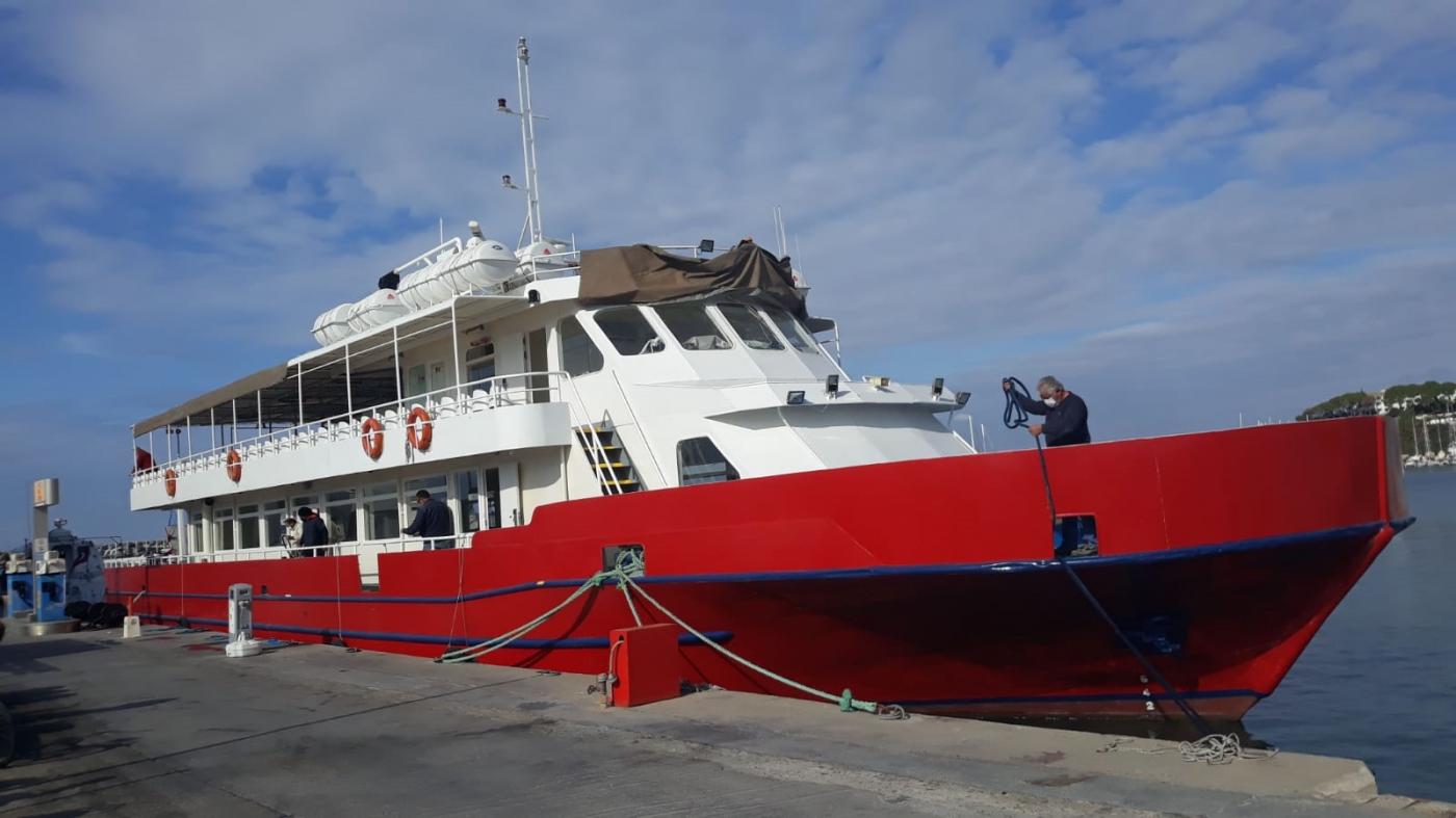 Go 1393 - Day Passenger Boat - 37m