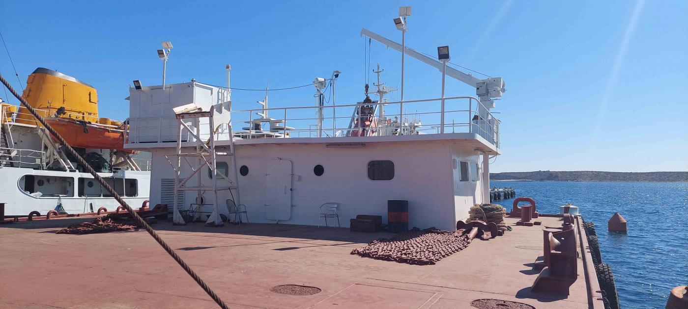 Go 1398 - Flat top deck barge - 48m