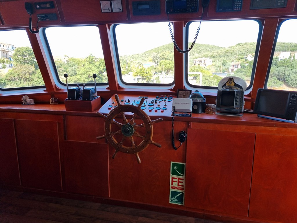 Go 1420 - Day Passenger Boat - 41m