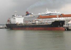 Go 1422 -  Oil Tanker - 99m