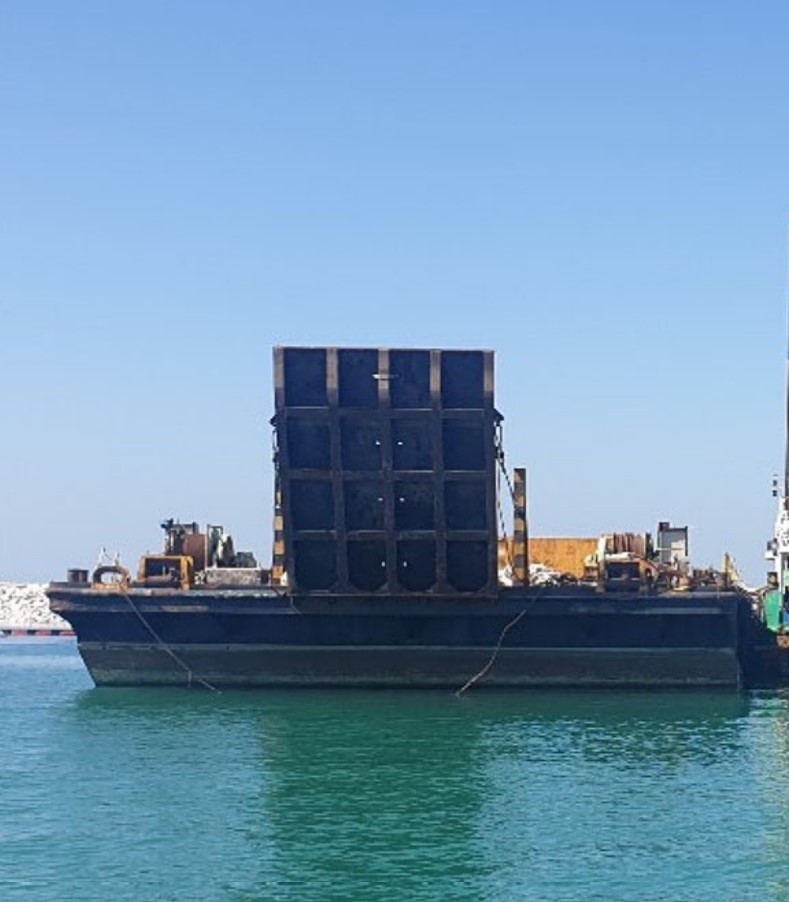Go 1431 - Flat top deck barge - 50m