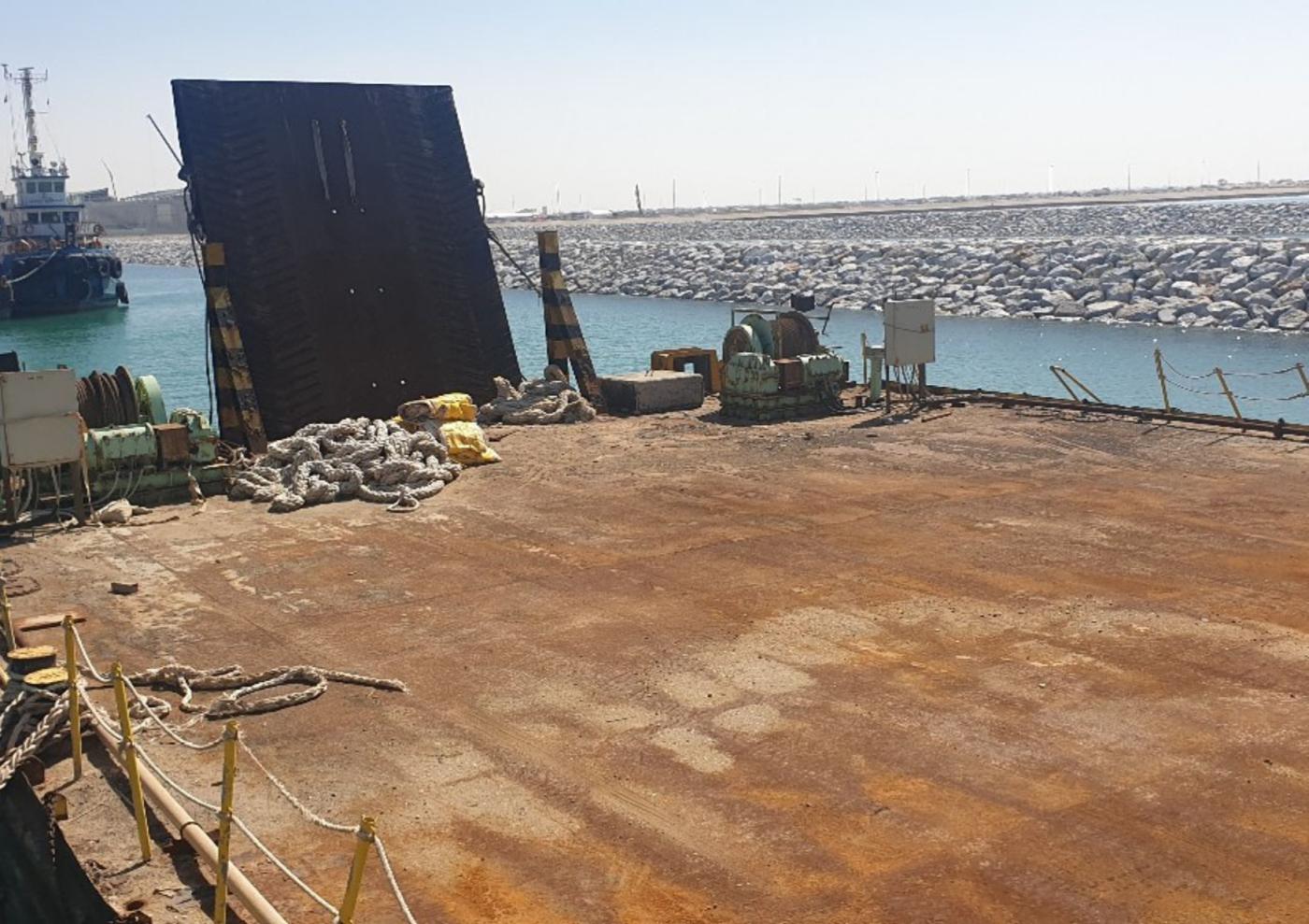 Go 1431 - Flat top deck barge - 50m