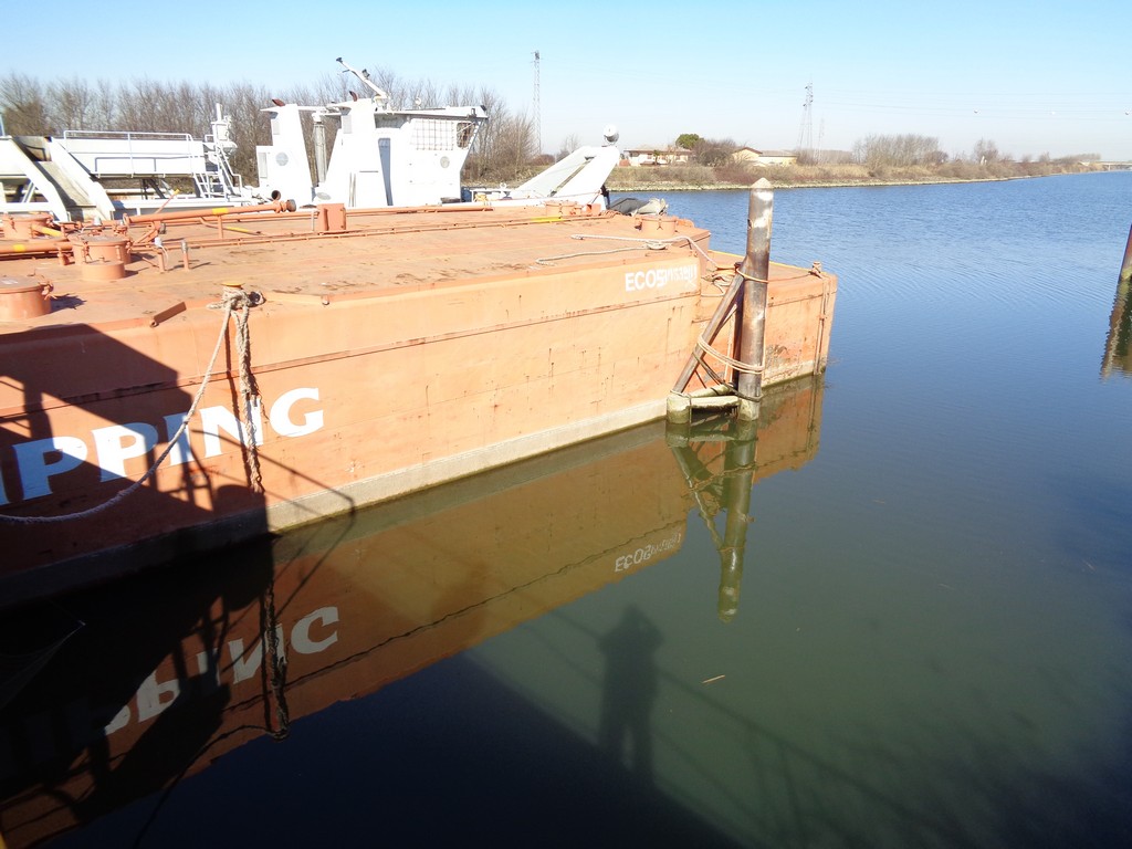 Go 1433 - Tank Barge - 39m