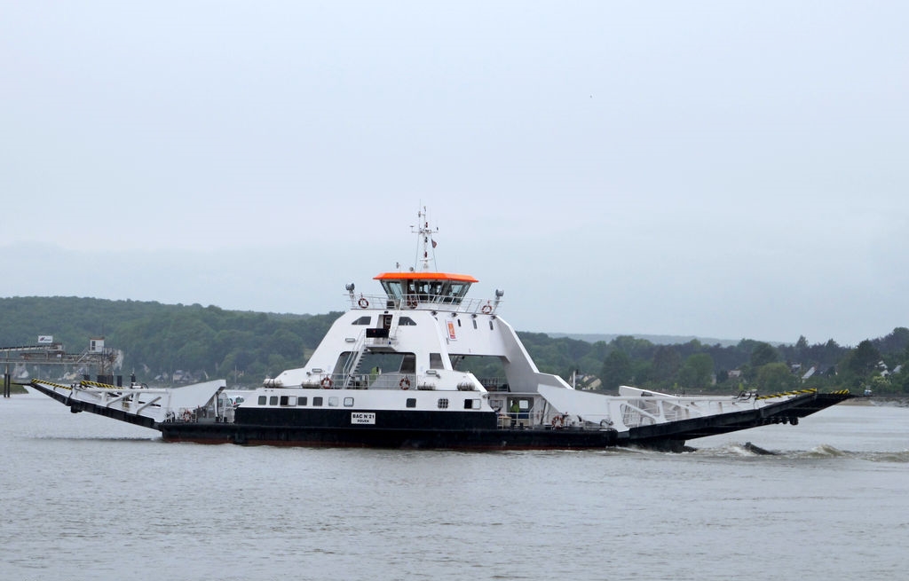Go 1476 - Double Ended Ferry - 60m