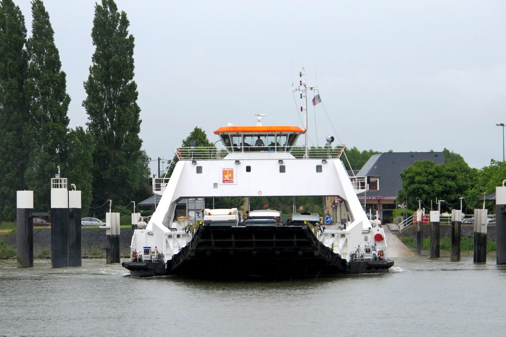 Go 1476 - Double Ended Ferry - 60m