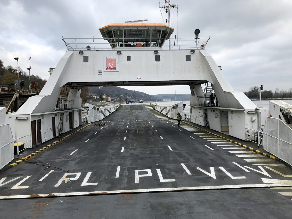 Go 1476 - Double Ended Ferry - 60m