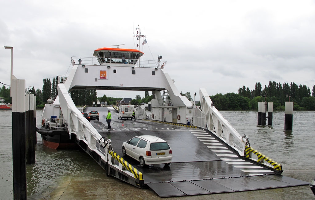 Go 1476 - Double Ended Ferry - 60m
