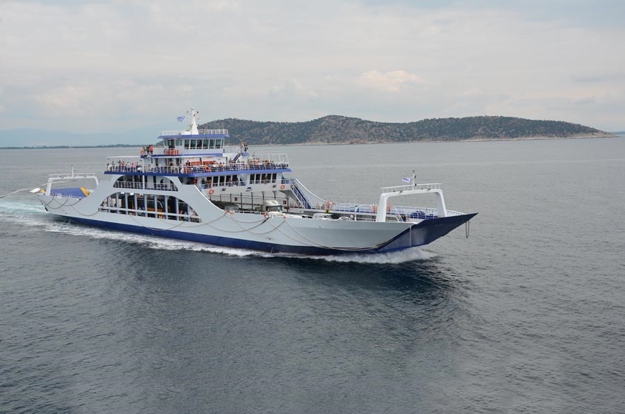 Go 0168 - Double Ended Ferry - 100m