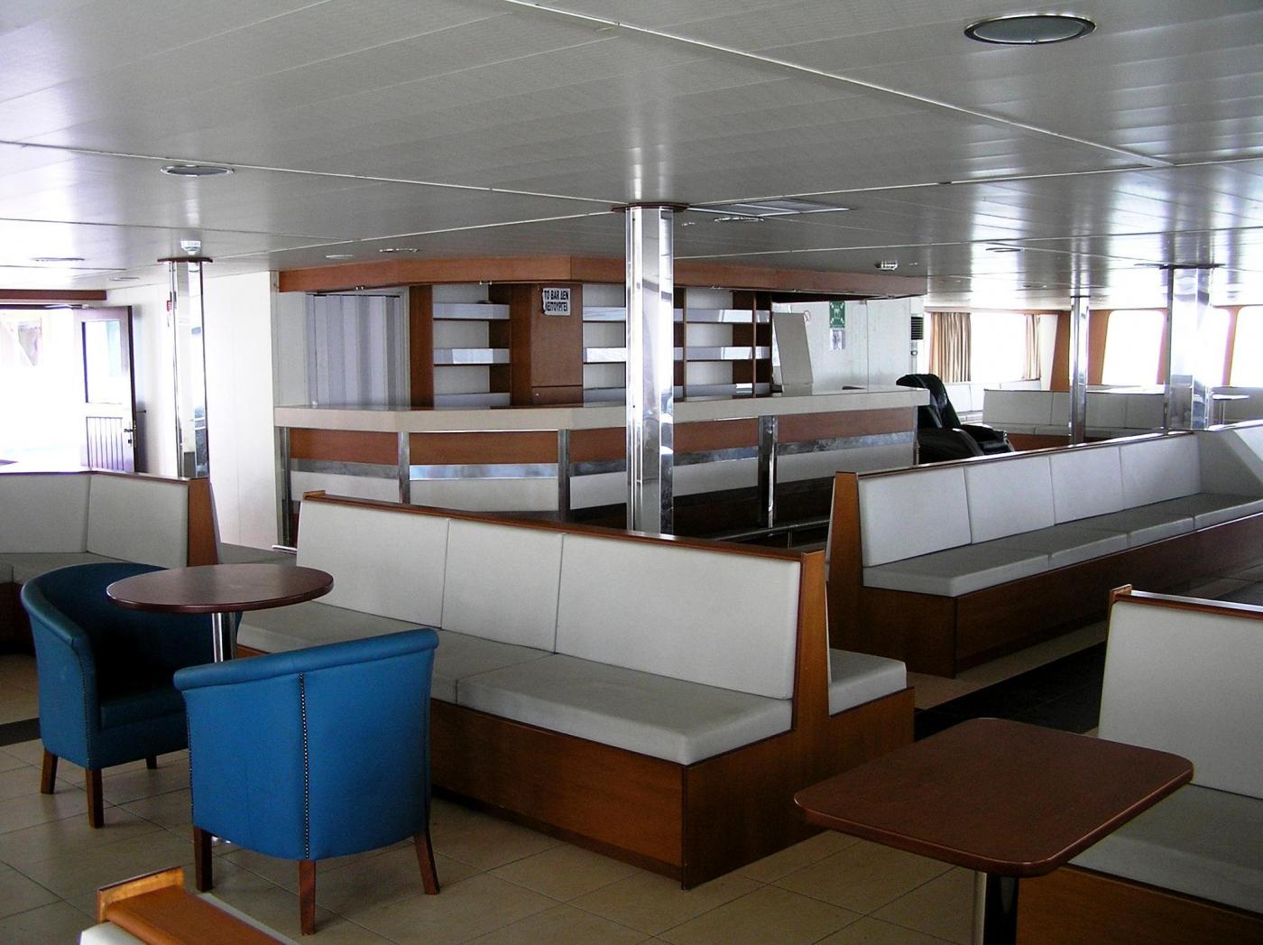 Go 0168 - Double Ended Ferry - 100m