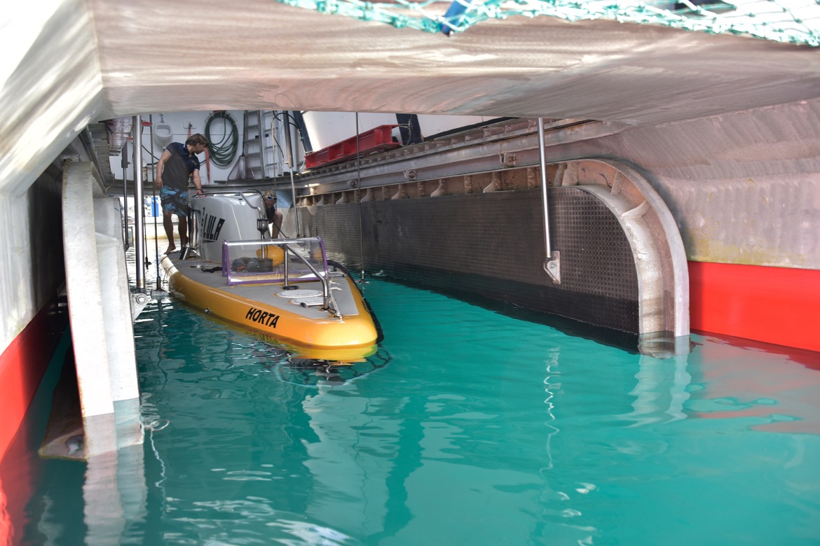 Go 1477 - Research Vessel - 16m