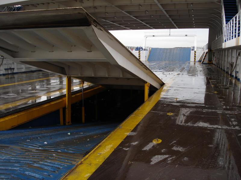 Go 0237 - Double Ended Ferry - 79m