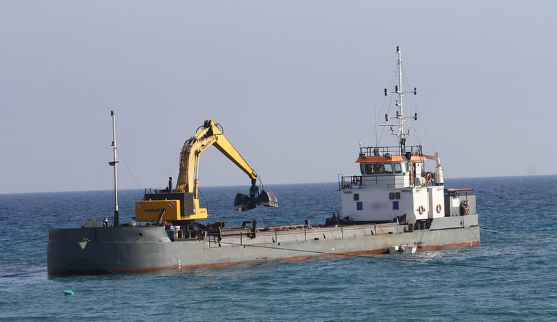 Go 0451 - Backhoe Dredger - 57m