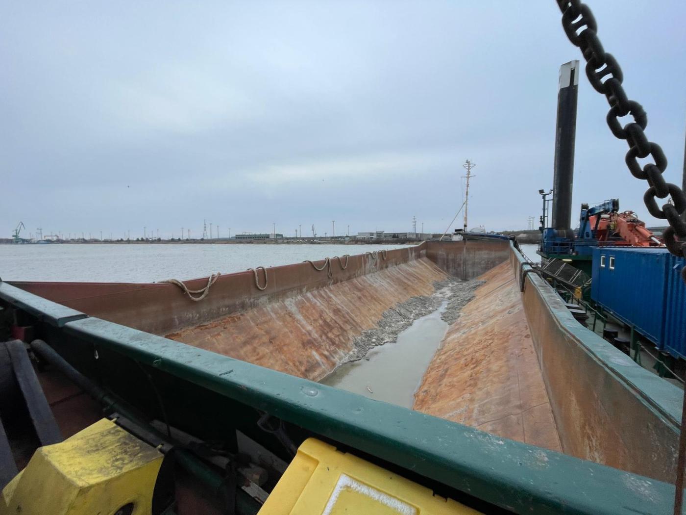 Go 0051 - Split Hopper Barge - 60m