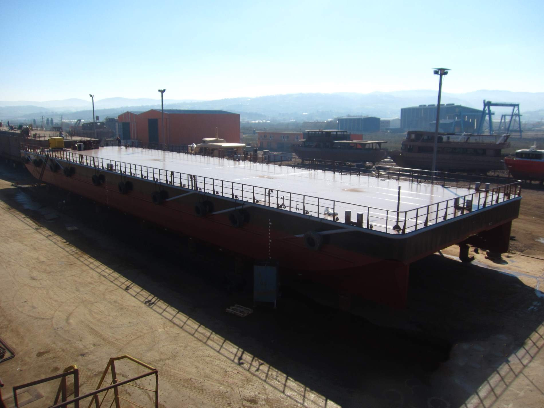 Go 0545 - Flat top deck barge - 61m