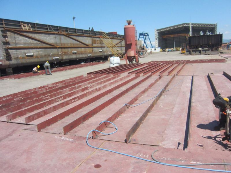 Go 0545 - Flat top deck barge - 61m