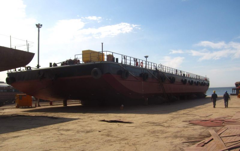 Go 0545 - Flat top deck barge - 61m