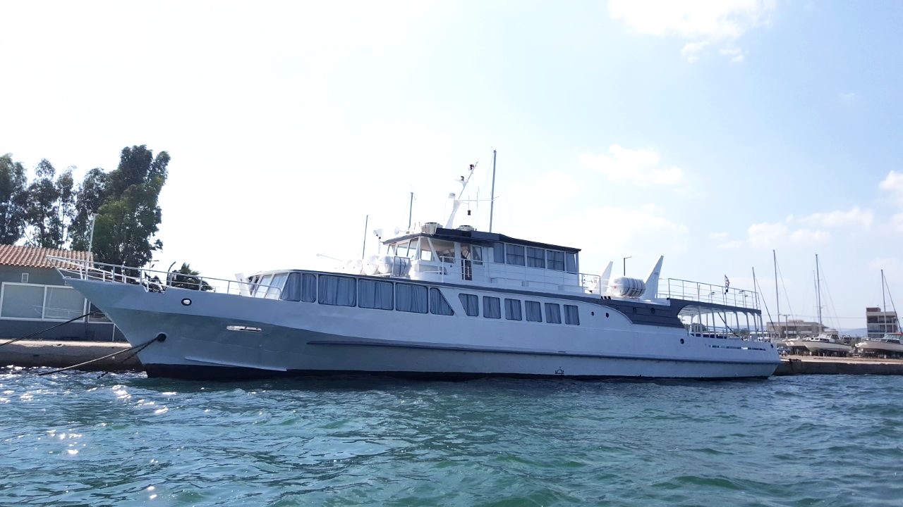 Go 0557 - Day Passenger Boat - 33m