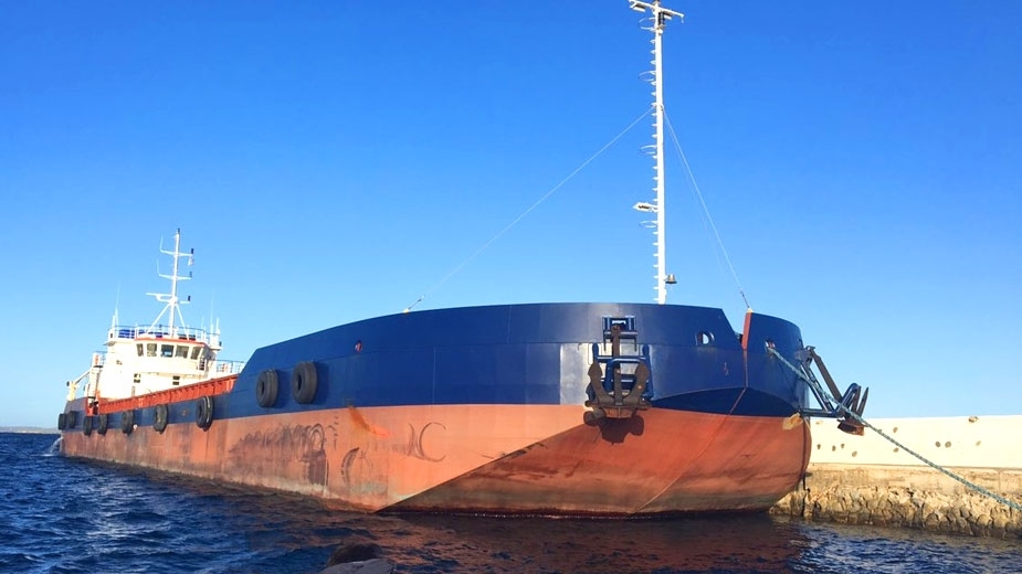 Go 0743 - Split Hopper Barge - 74m