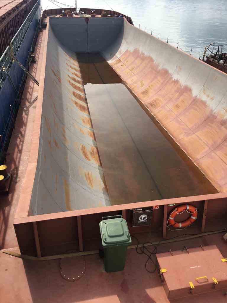 Go 0743 - Split Hopper Barge - 74m