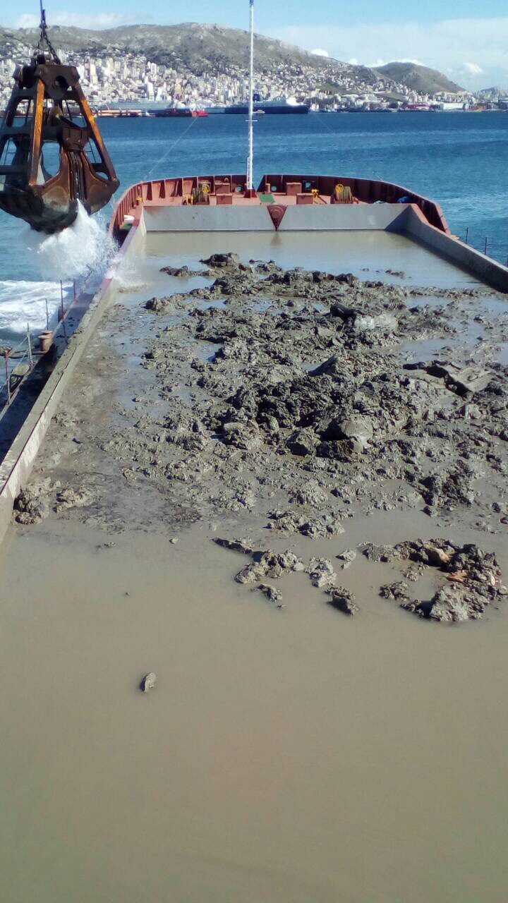 Go 0743 - Split Hopper Barge - 74m