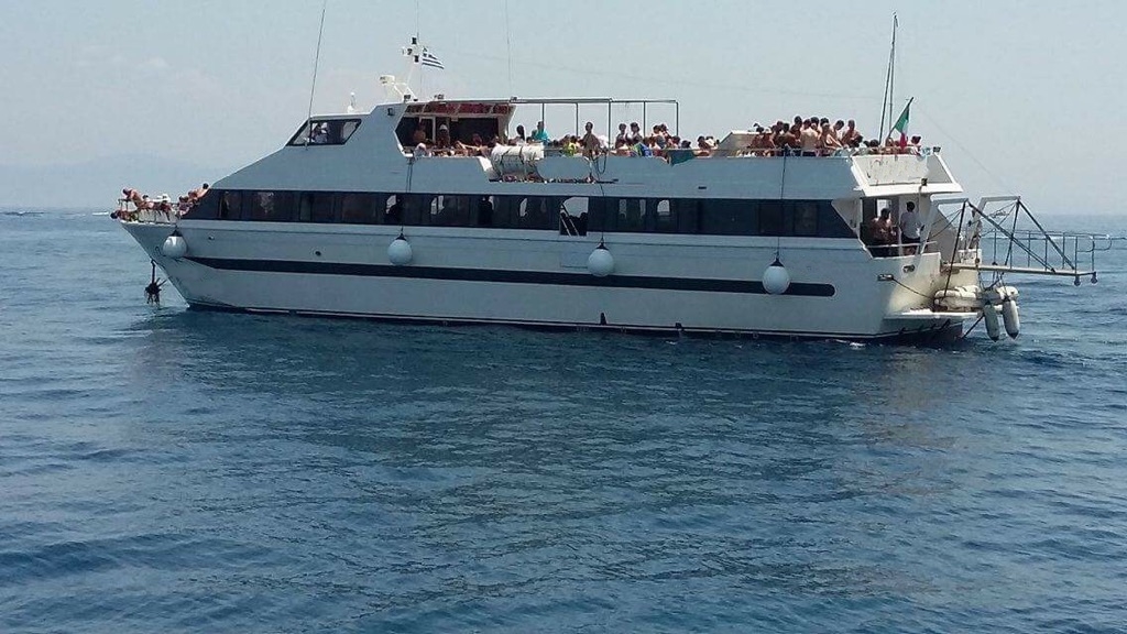 Go 0745 - Day Passenger Boat - 29m