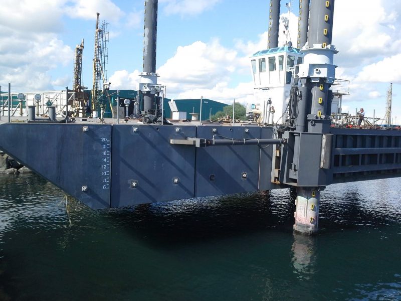 Go 0748 - Jack Up Barge - 31m