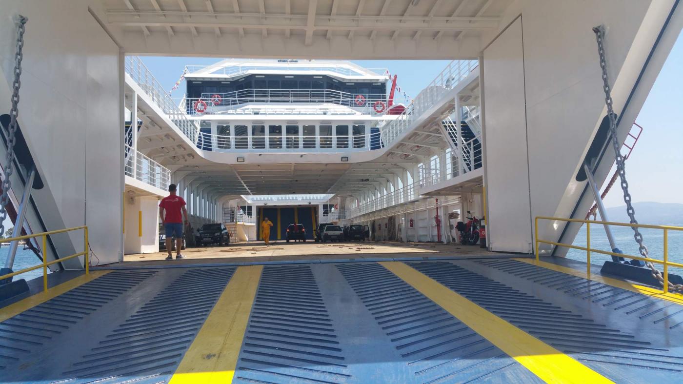 Go 0840 - Double Ended Ferry - 83m