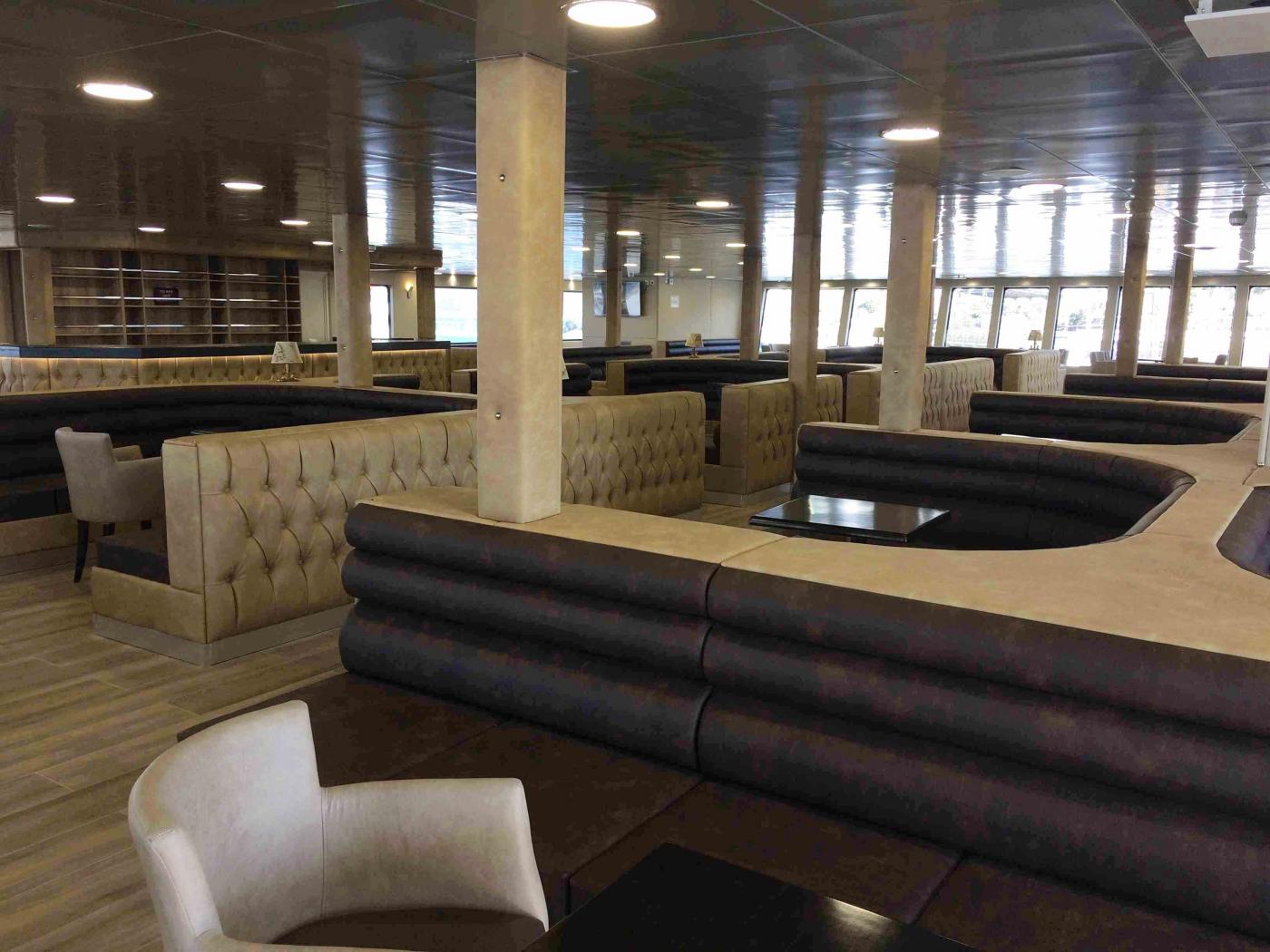 Go 0867 - Double Ended Ferry - 93m