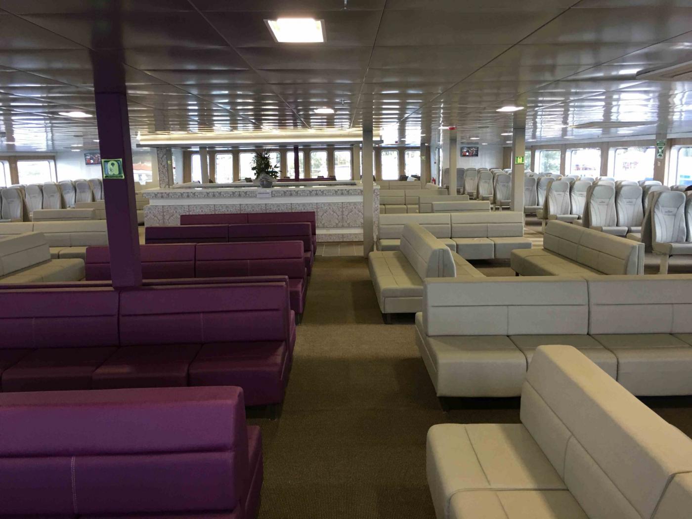Go 0869 - Double Ended Ferry - 101m