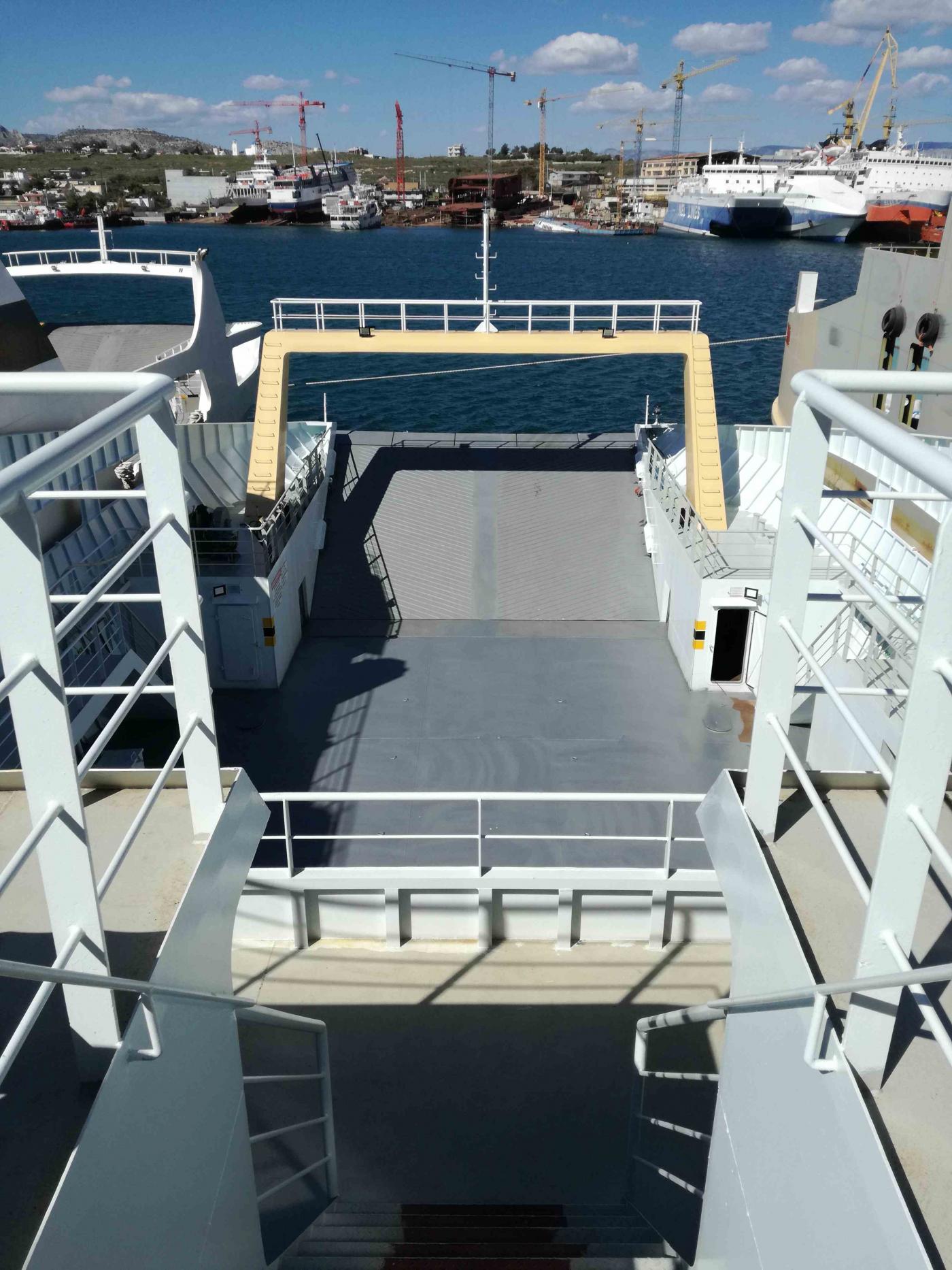 Go 0951 - Double Ended Ferry - 78m