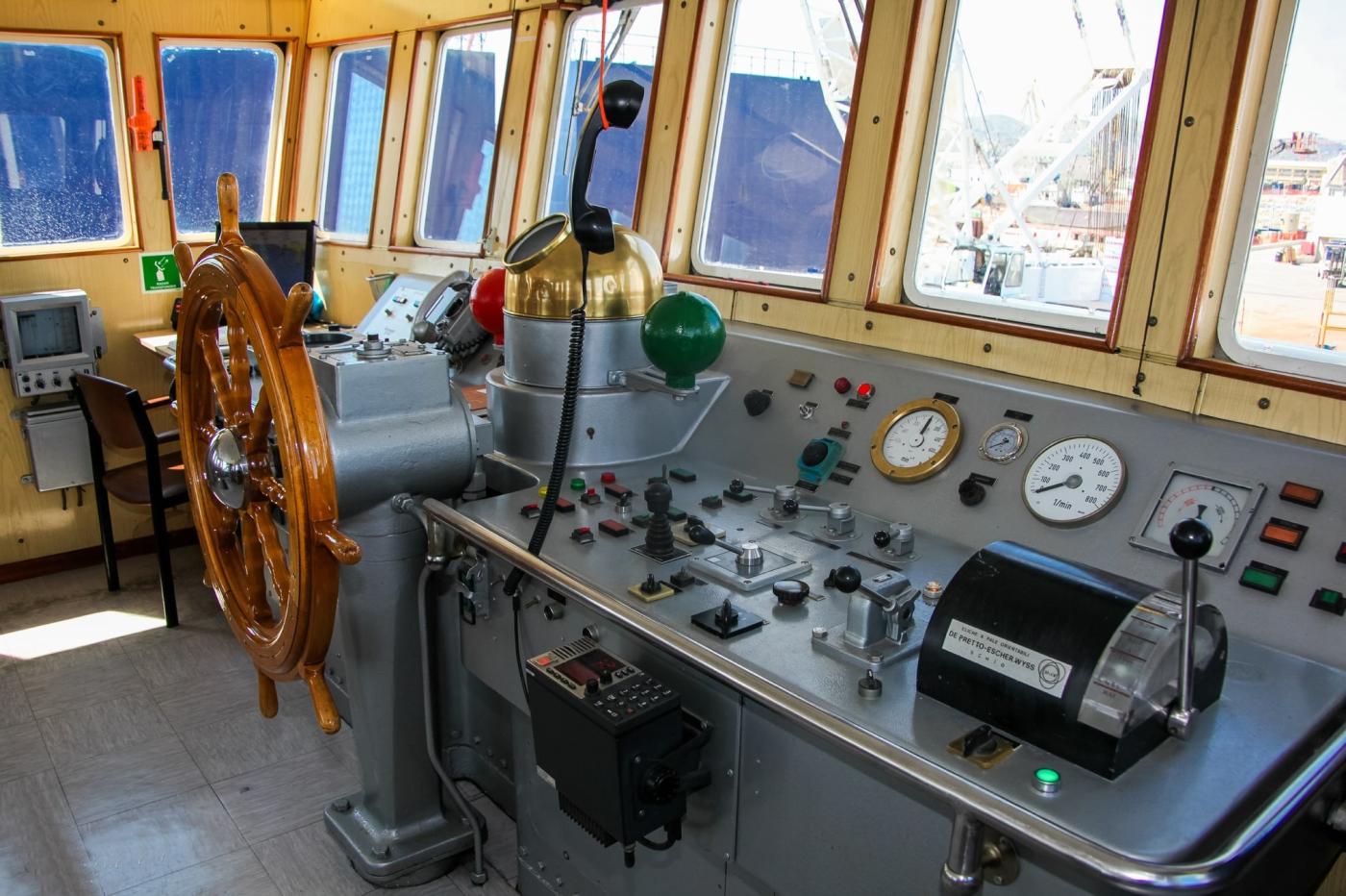 Go 0959 - Tug Boat - 37m