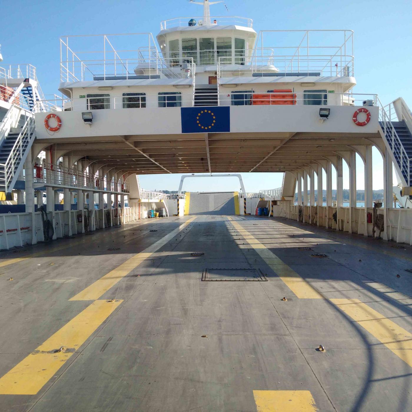 Go 0031 - Double Ended Ferry - 82m