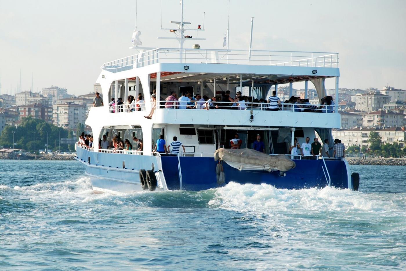 Go 0966 - Day Passenger Boat - 41m