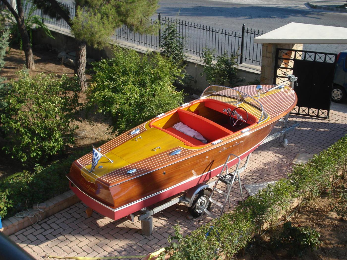 GY 122 - Motor Yacht - 5m