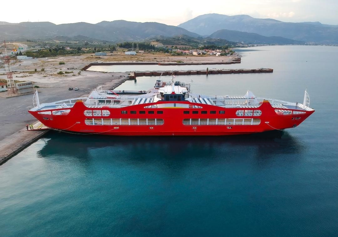 Go 0953 - Double Ended Ferry - 100m