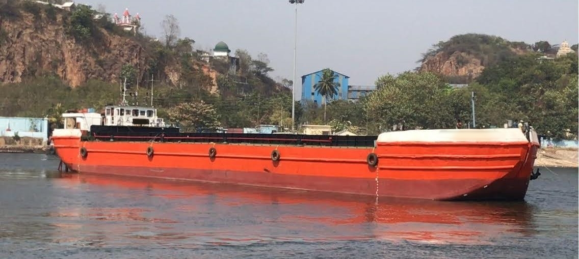 Go 1037 - Split Hopper Barge - 68m